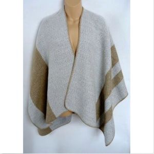 Francesca's Blanket Wrap Shawl Cape Sweater Cozy